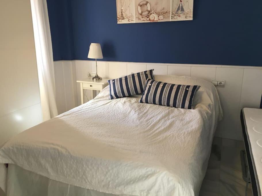 Apartamentos Rio Marinas 15 Playazo Beach Nerja Zewnętrze zdjęcie